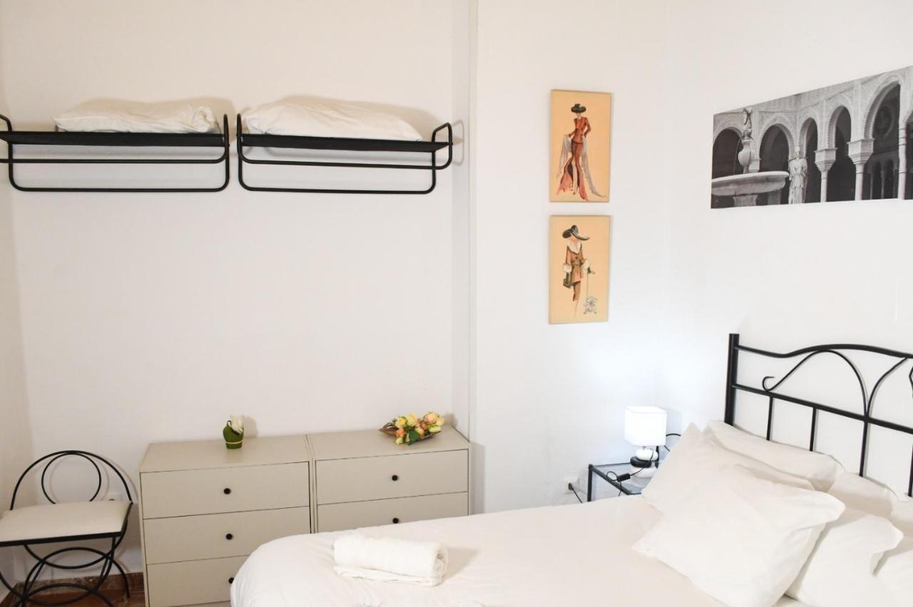Apartamento Descalzos セビリア エクステリア 写真